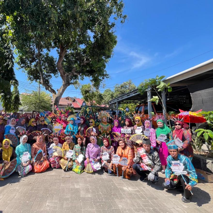 Desa Mario Ikuti Sengkang Silk Fashion Carnaval dalam Festival Danau Tempe 2026